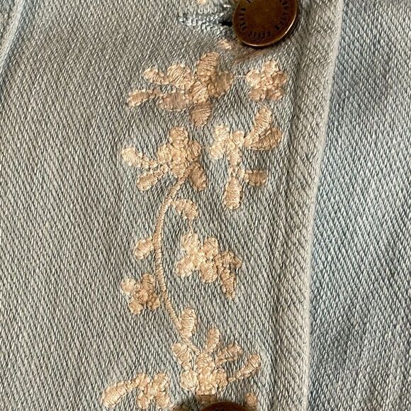 COLDWATER CREEK denim Blue Jean JACKET embroidered Stretch PM - Picture 9 of 13